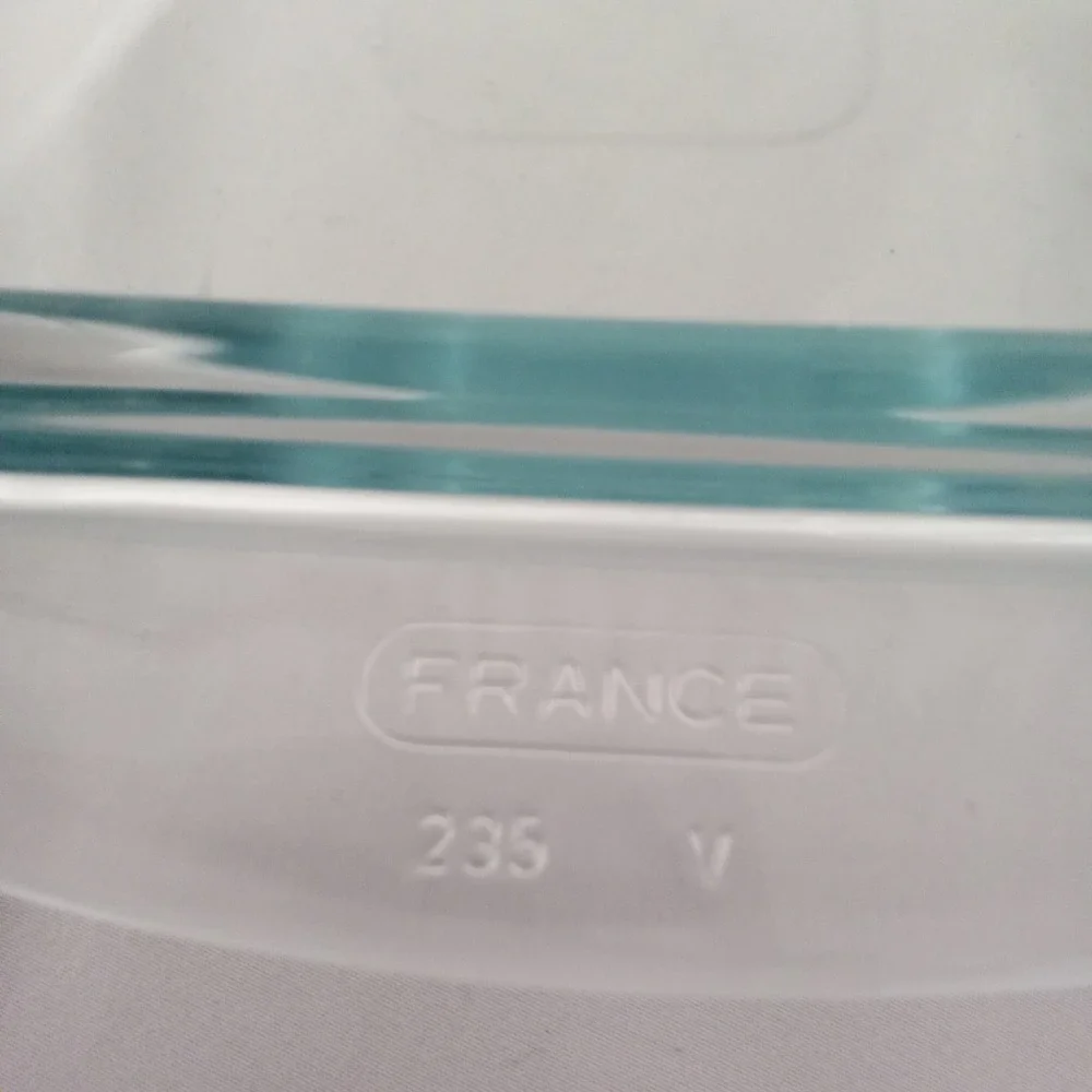Pyrex rectangular glass